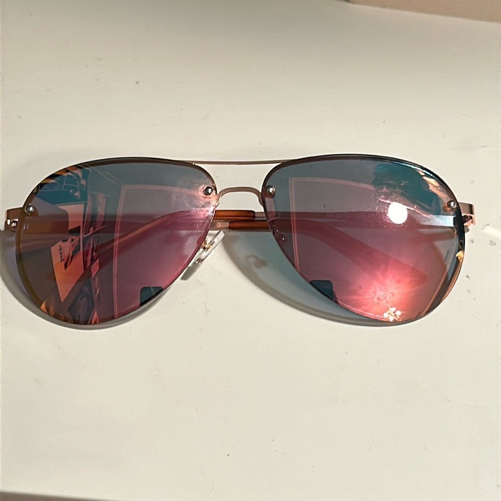 Reflective Aviator Wire Sunglasses
